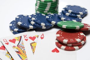 poker-hand-chips.jpg